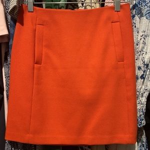 Chic orange mini skirt